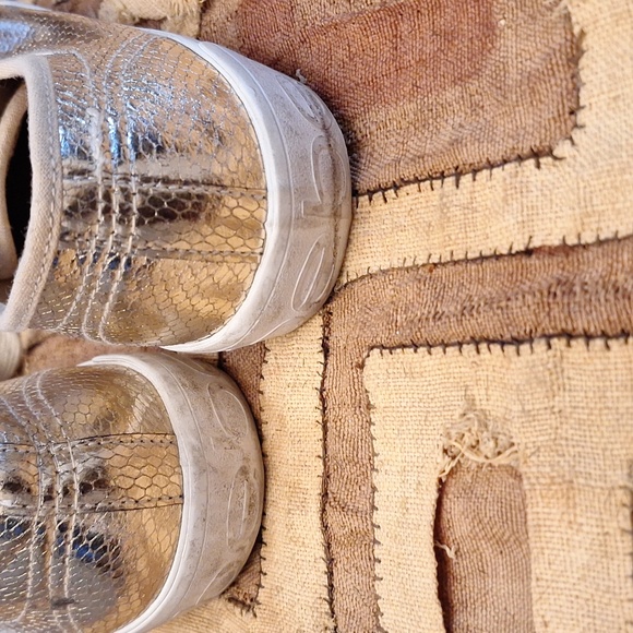 Ladies gold sneakers size9 - Picture 6 of 6